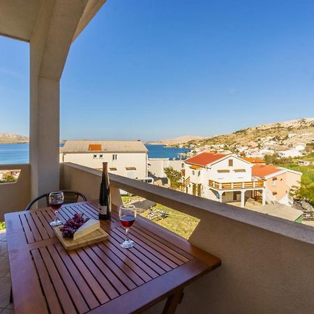 Apartment And Room Bacic Метайна Екстериор снимка