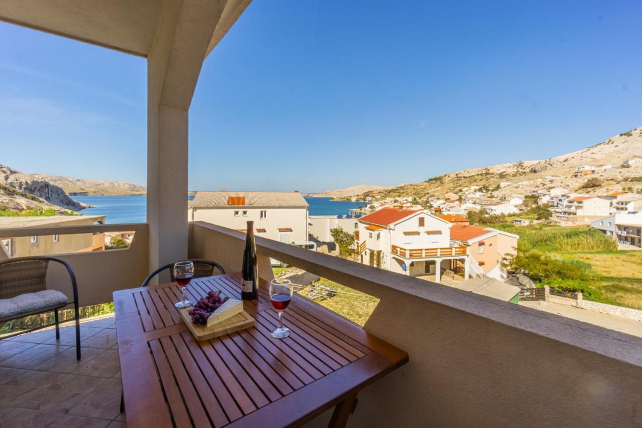 Apartment And Room Bacic Метайна Екстериор снимка