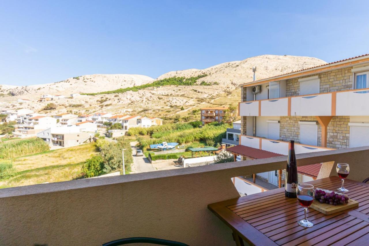 Apartment And Room Bacic Метайна Екстериор снимка