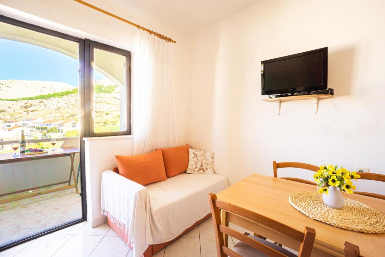 Apartment And Room Bacic Метайна Екстериор снимка
