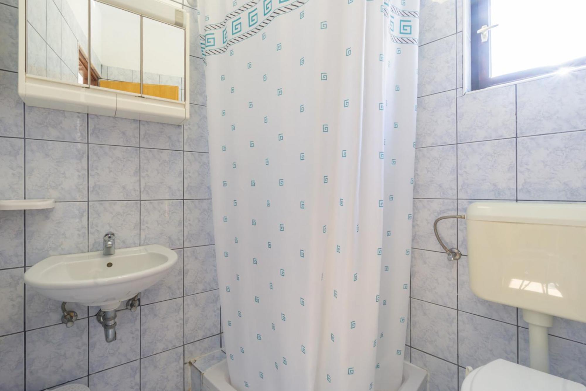 Apartment And Room Bacic Метайна Стая снимка